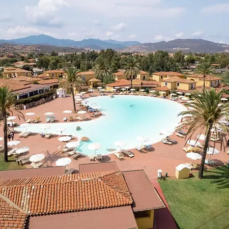Semesteranläggning (resort) Valtur Baia Dei Pini 4*