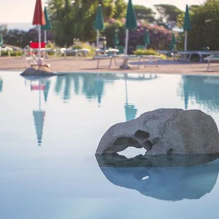 Valtur Baia Dei Pini 4* 부도니