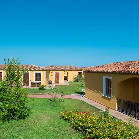 Valtur Baia Dei Pini בודוני